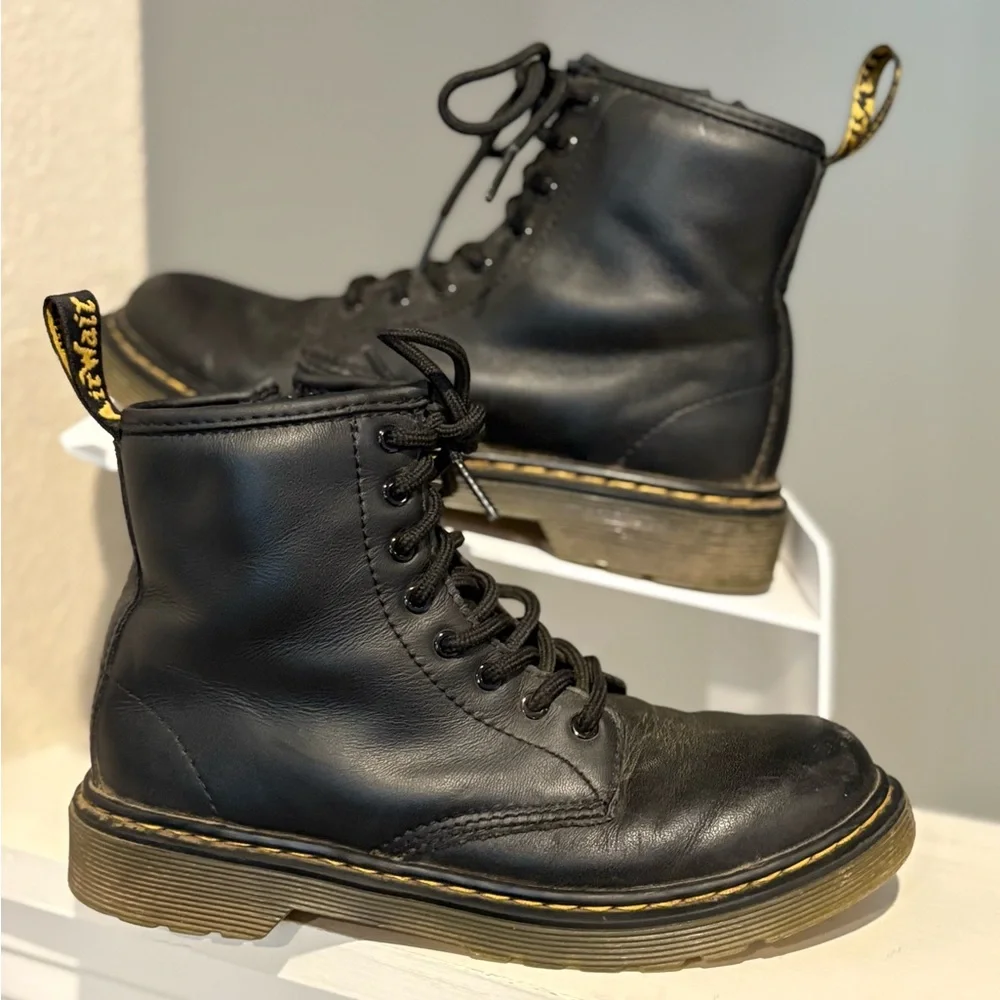 Dr. Martens Doc 1460 J Combat Boots Kids Youth Size 3Y Black Leather Side Zip - Picture 1 of 9